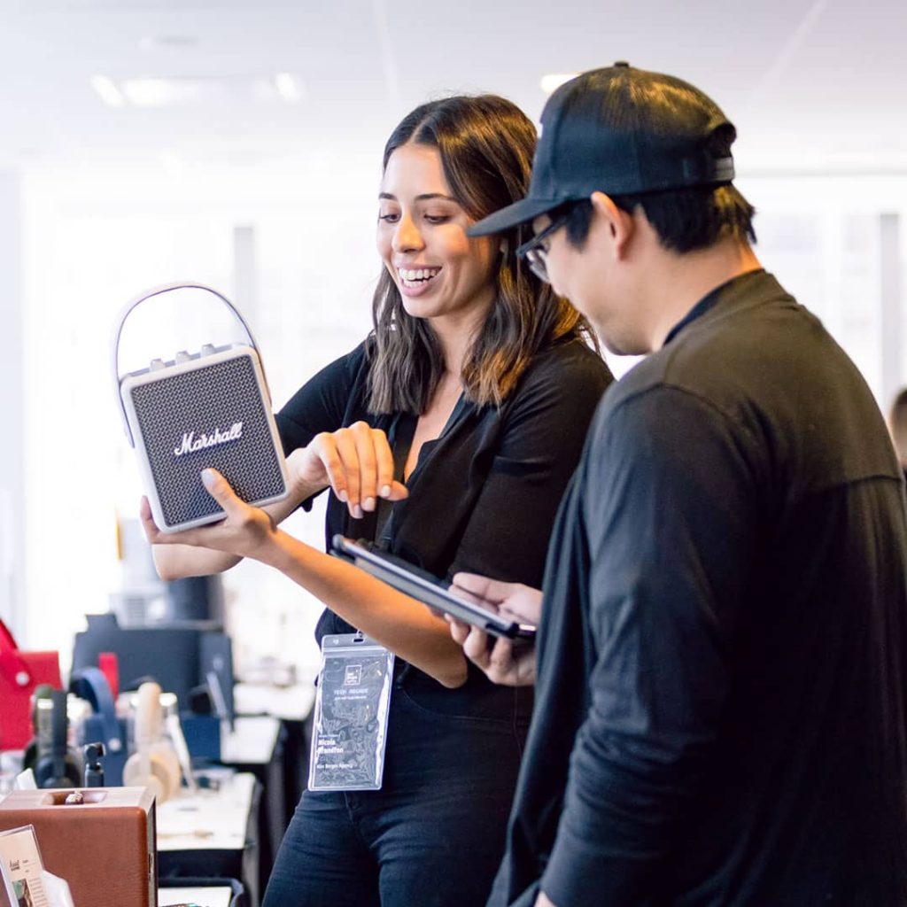 5 Tips for Pitching New Consumer Products to Lifestyle Outlets